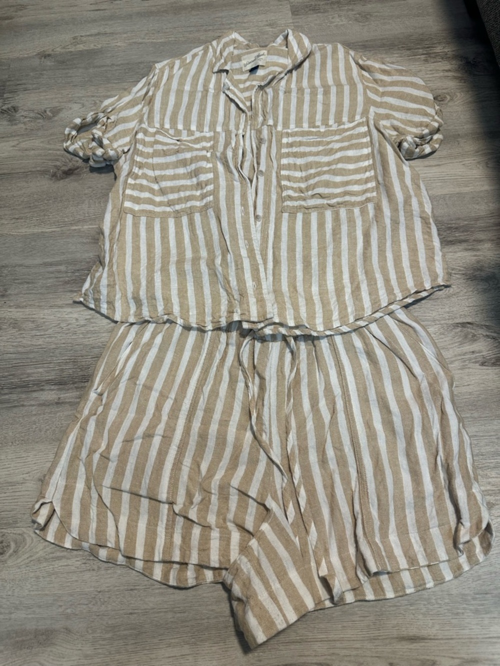 Universal Thread Beige and White Striped Linen-Blend Set